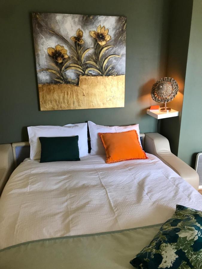 Nid Douillet A Bagatelle Apartment Deauville Bagian luar foto