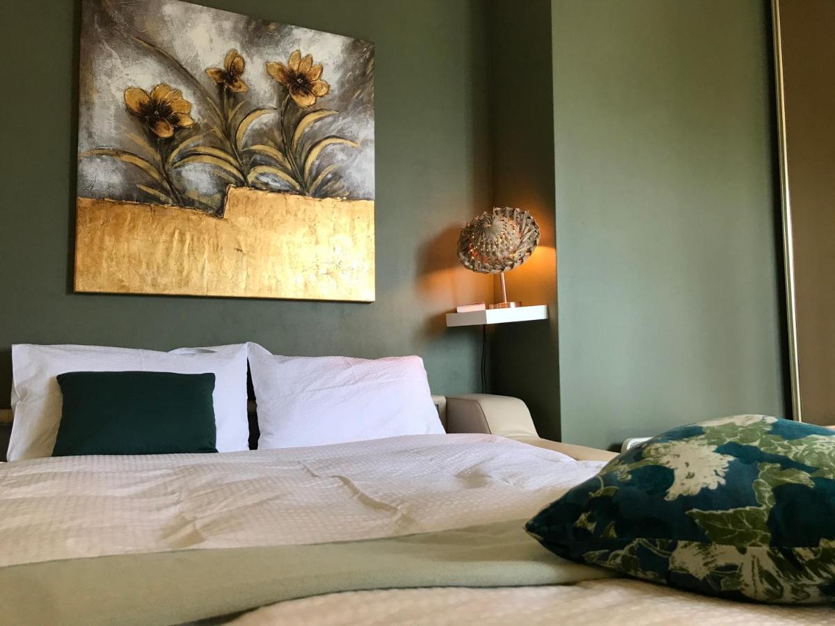 Nid Douillet A Bagatelle Apartment Deauville Bagian luar foto